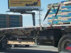 Los Angeles Tractor Trailer carrying goods