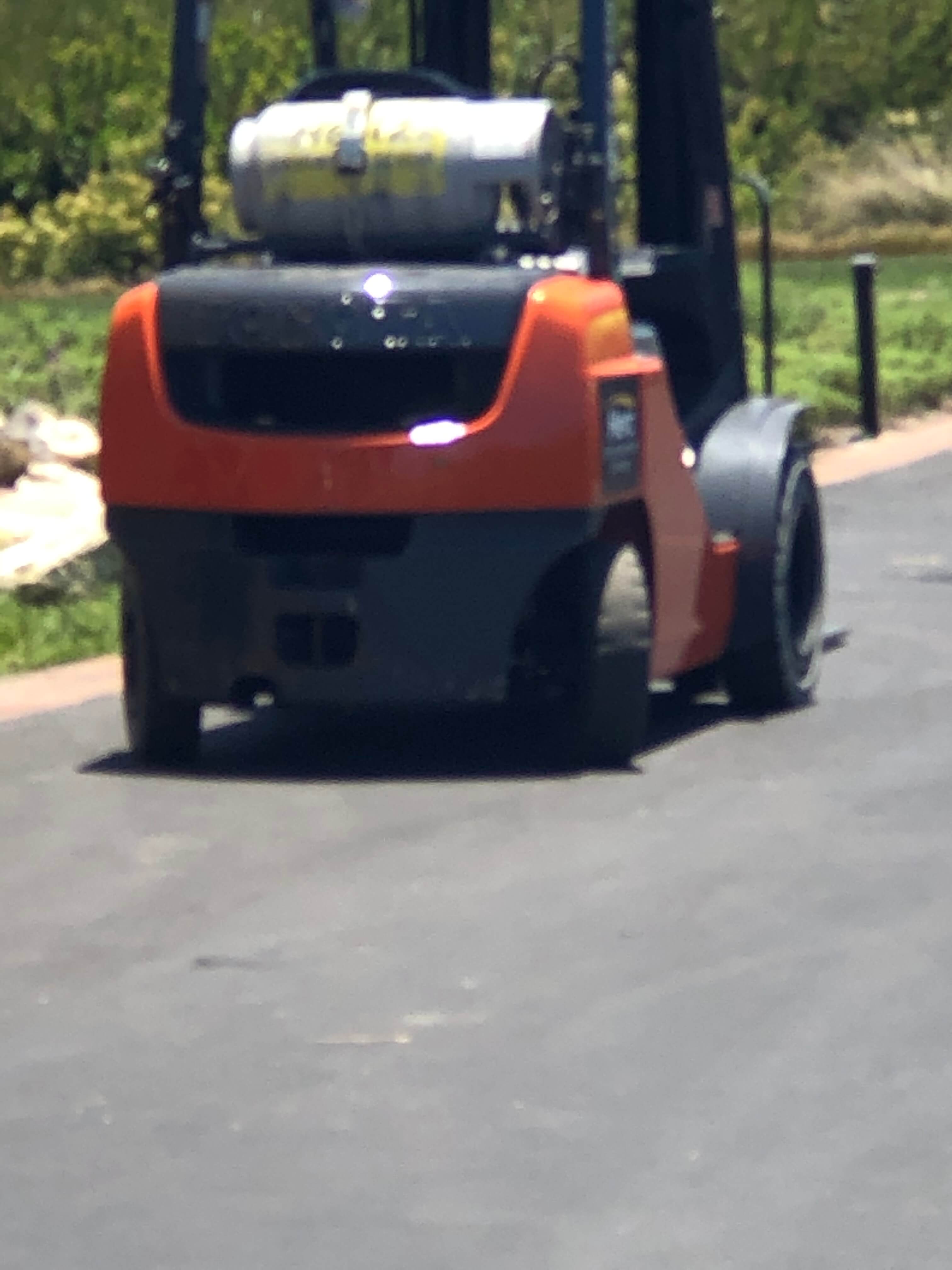 Orange Forklift at Tera Nea in PVE