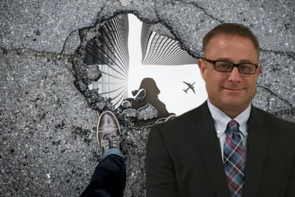 wp-content/uploads/2023/03/los-angeles-pothole-accident-lawyer.jpg